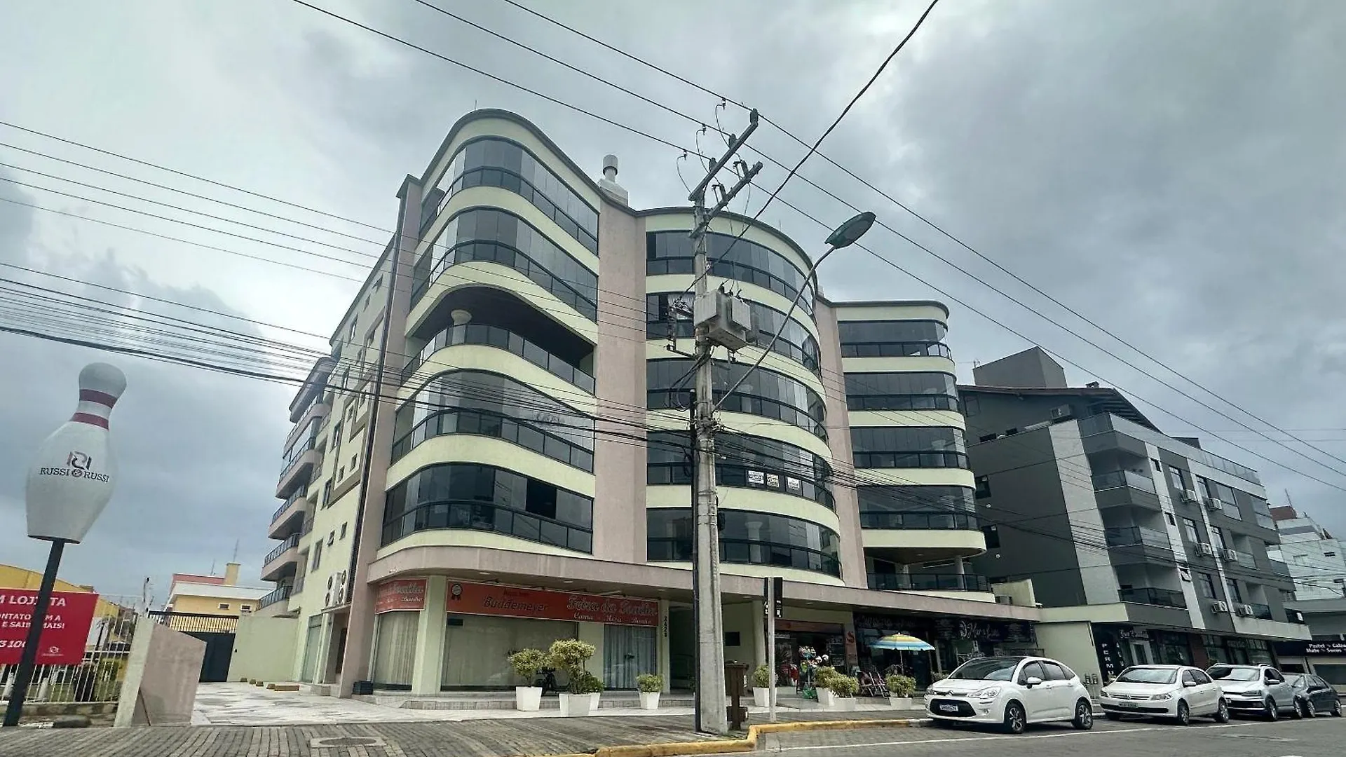 Residencial Paradise - Praia De Bombas - Bombinhas contacts